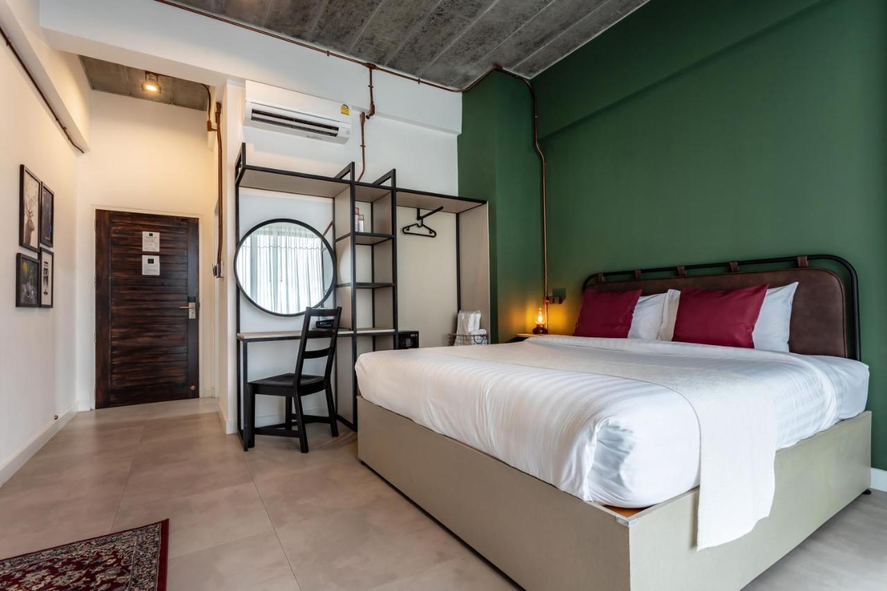 The Wood Hotell Surin Exteriör bild