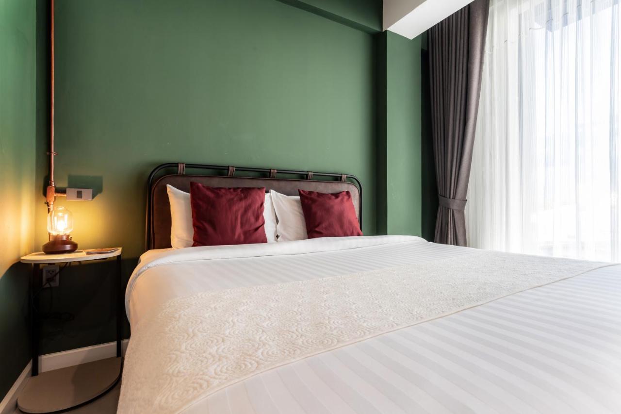 The Wood Hotell Surin Exteriör bild