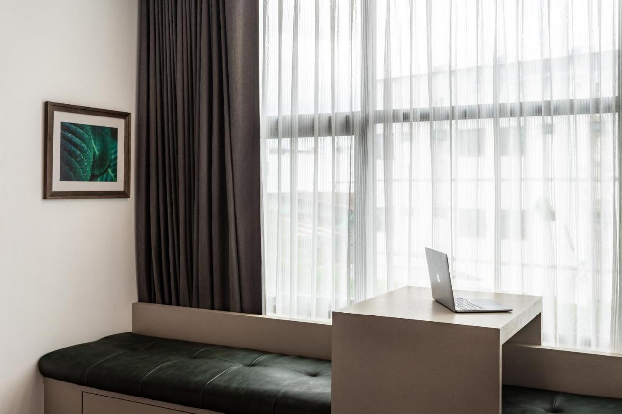 The Wood Hotell Surin Exteriör bild