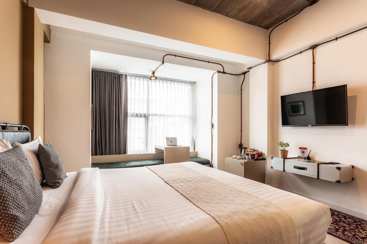 The Wood Hotell Surin Exteriör bild