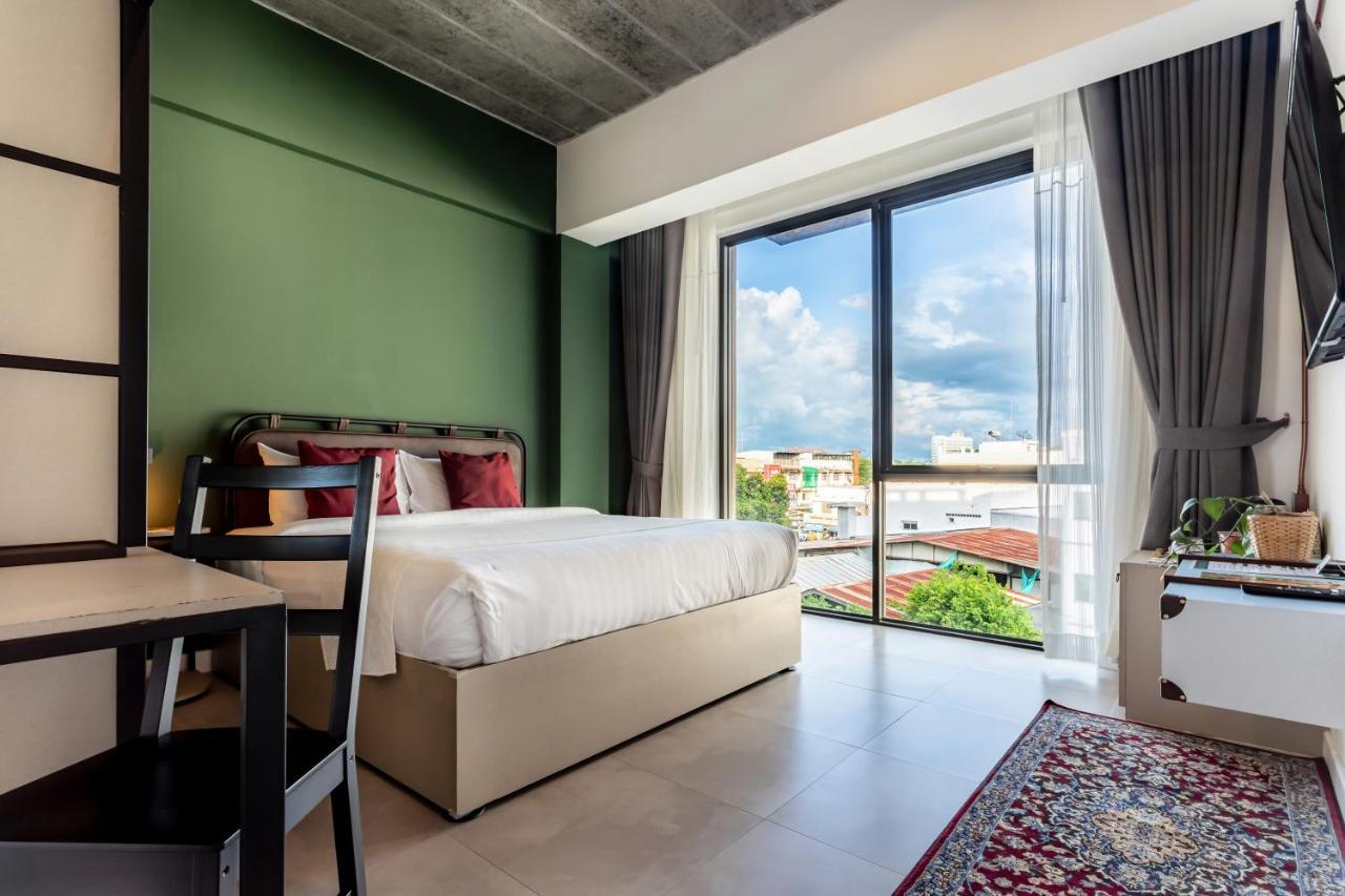The Wood Hotell Surin Exteriör bild